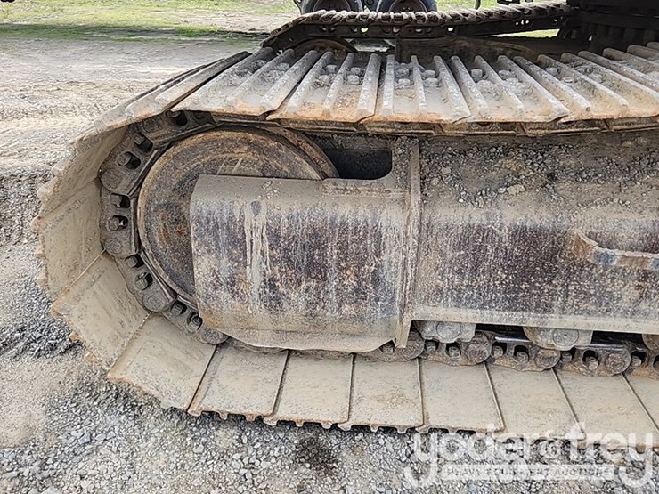 2005-caterpillar-330-image-16