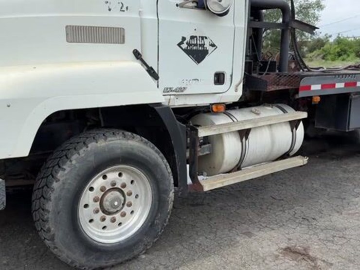 1999-mack-ch613-image-1