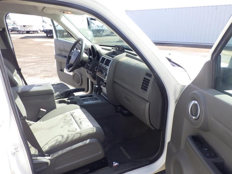 2008-dodge-nitro-image-6