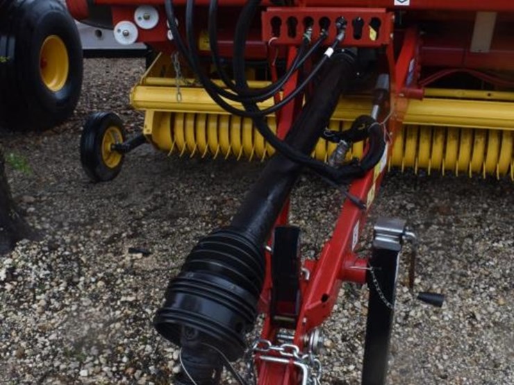 new-holland-roll-belt-560-image-4