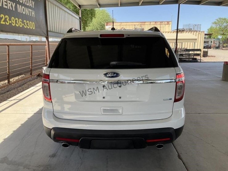 2013-ford-explorer-image-6