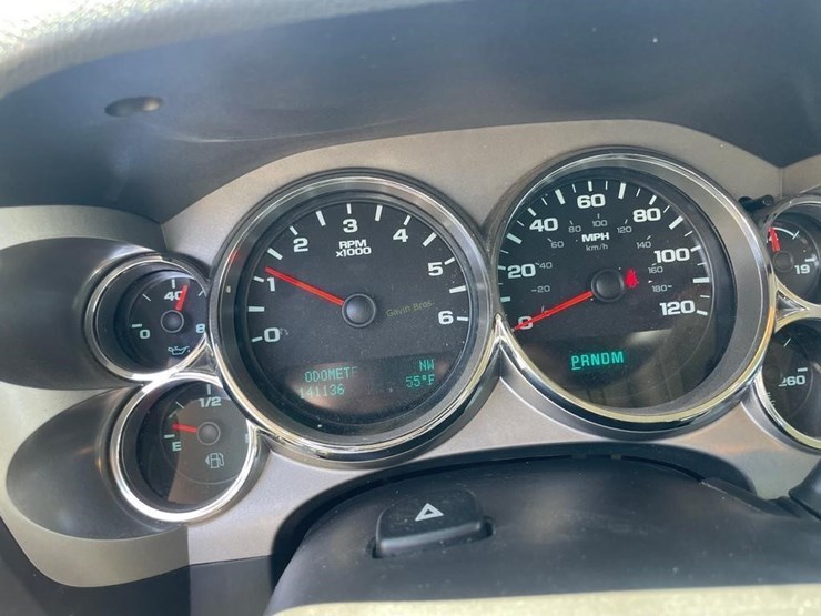 2013-gmc-sierra-sle-z71-pickup-image-12