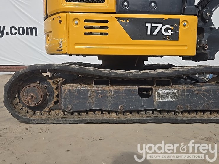 2022-deere-17g-image-18