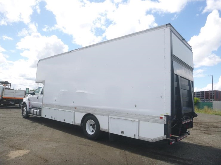 2016-ford-f650-xlt-image-4