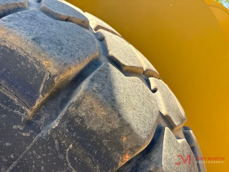 2021-caterpillar-950gc-image-21