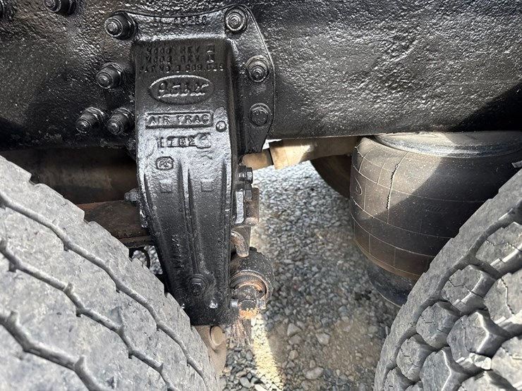 1999-caterpillar-c12-image-36