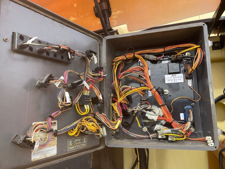 2007-jlg-860sj-image-16