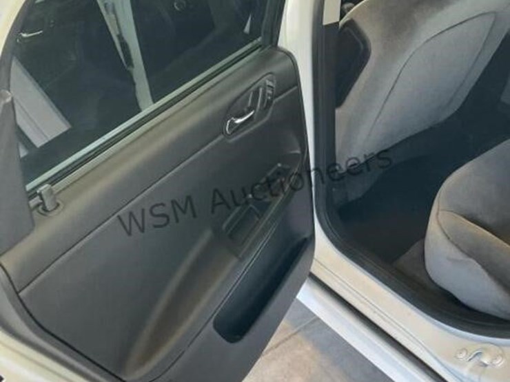 2015-chevrolet-impala-sdn-image-24