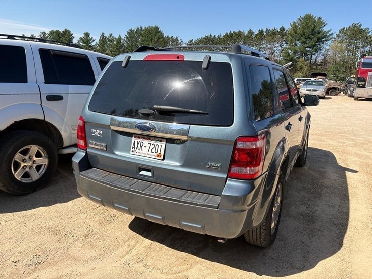 2012-ford-escape-image-4