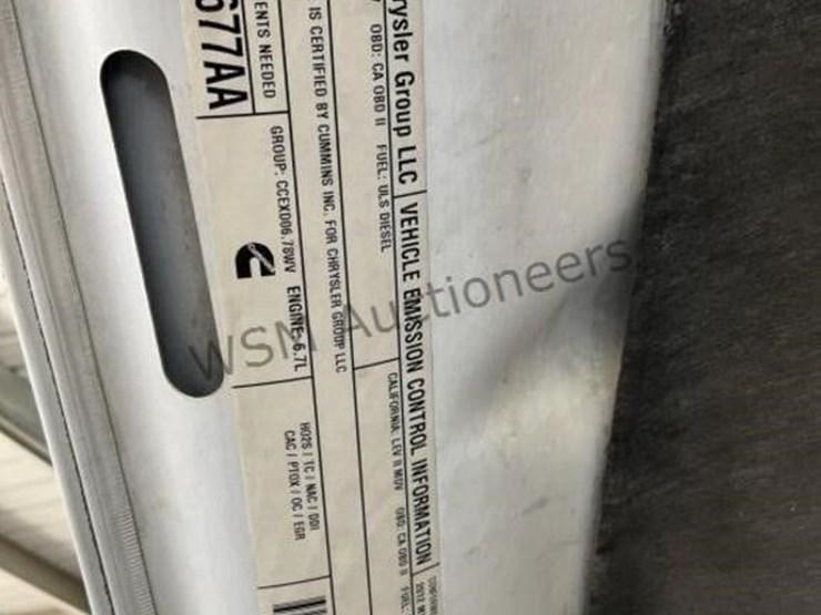 2012-dodge-3500-image-15