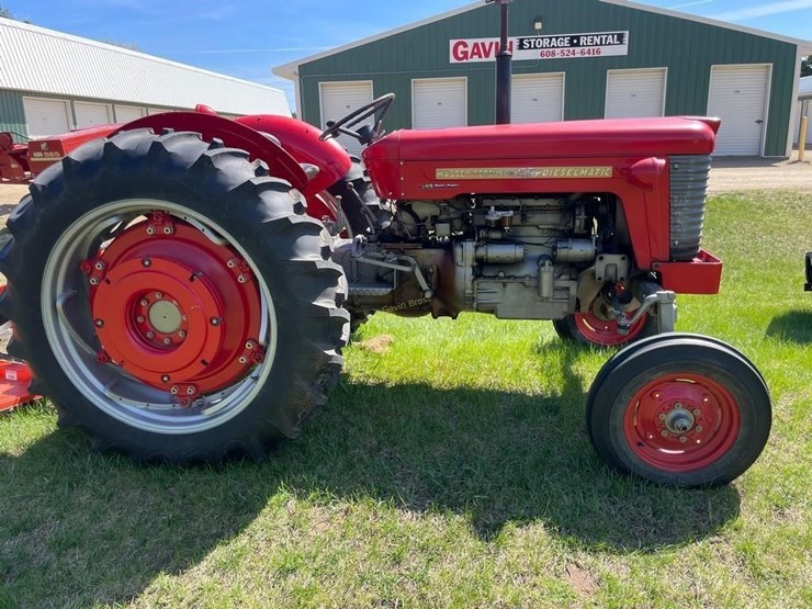 massey-ferguson-65-image-2