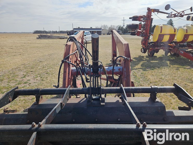 farmhand-f358-image-15