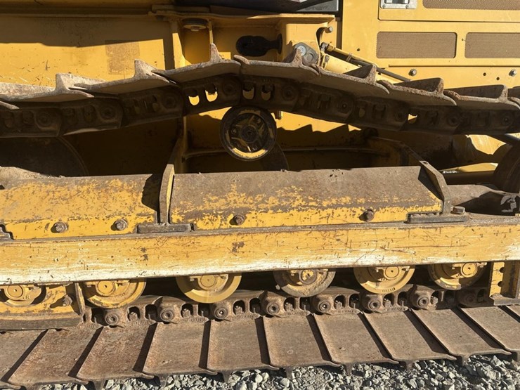 2014-deere-450j-image-53