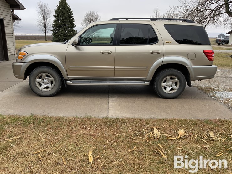 2002-toyota-sequoia-image-8