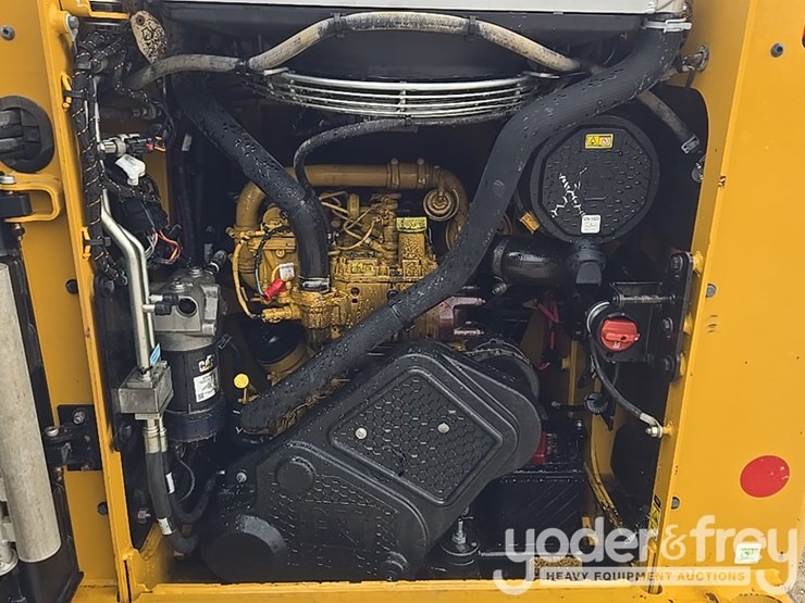 2024-caterpillar-255-image-35