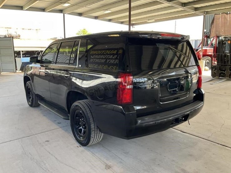 2019-chevrolet-tahoe-image-5