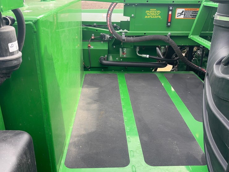 2023-john-deere-s780-image-25