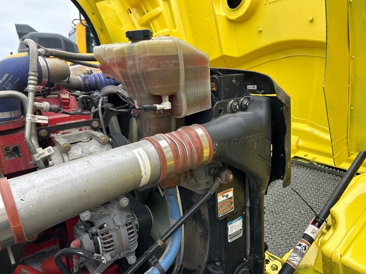 2019-kenworth-t880-image-42