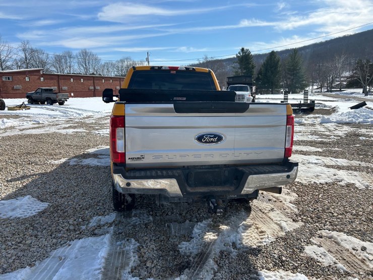 2018-ford-f250-image-9