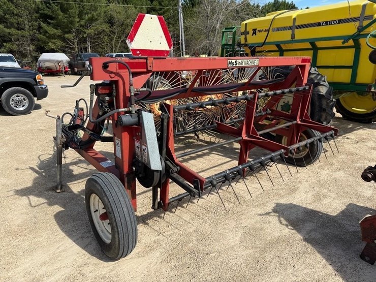 h-&-s-hay-machine-ii-image-4