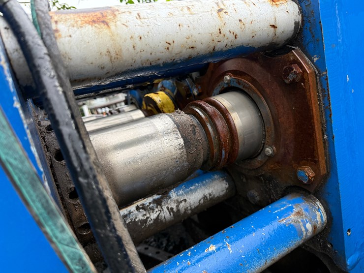 2007-rhino-tc50-2250-hp-triplex-frac-pump-mtd-on-t/a-trailer-image-10