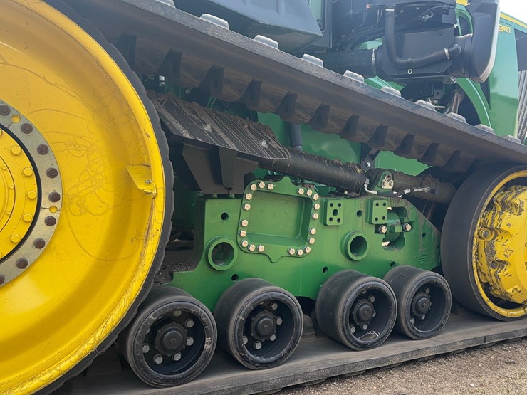 2023-john-deere-9rt-570-image-13