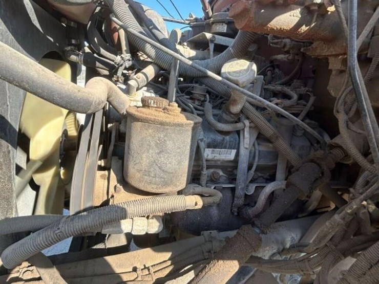 1996-ford-f700-image-25