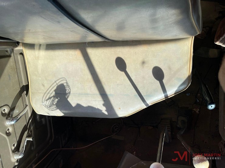 1984-mack-rd686s-image-22