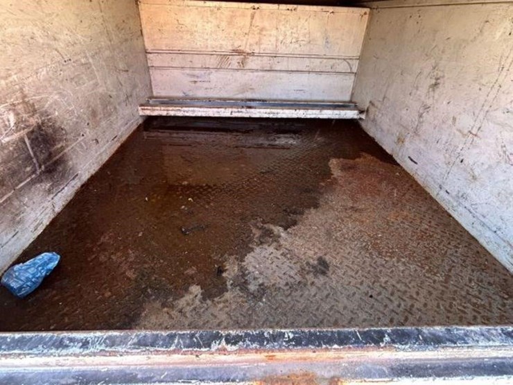 2010-ford-f250-xl-image-34