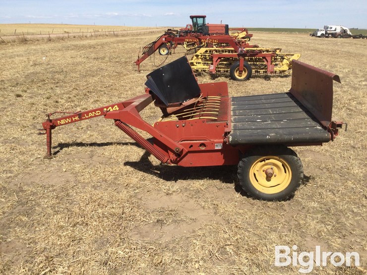 new-holland-144-image-8