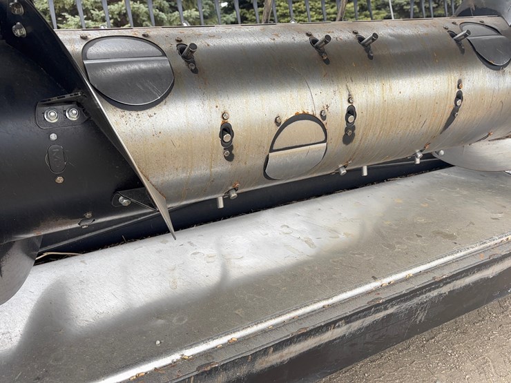 2024-mac-don-fd240-image-11