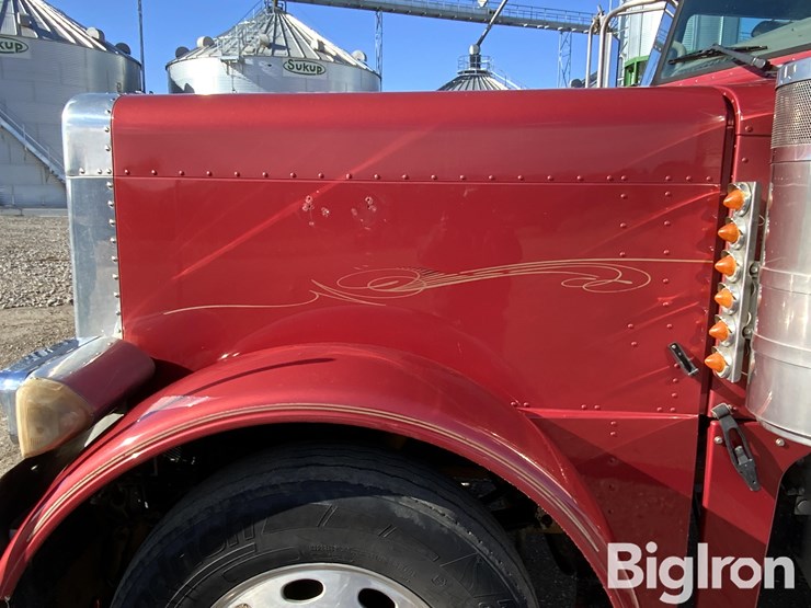 2006-peterbilt-379-image-16