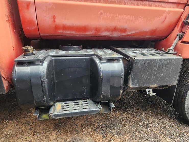 1998-caterpillar-3116-image-32