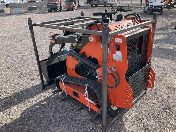 2026-sdl-36c-stand-up-skid-steer-image-3