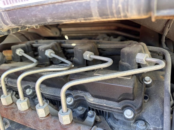 2018-bobcat-t650-image-38