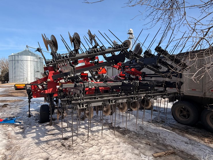 2019-case-ih-875-ecolo-tiger-disk-ripper-image-2