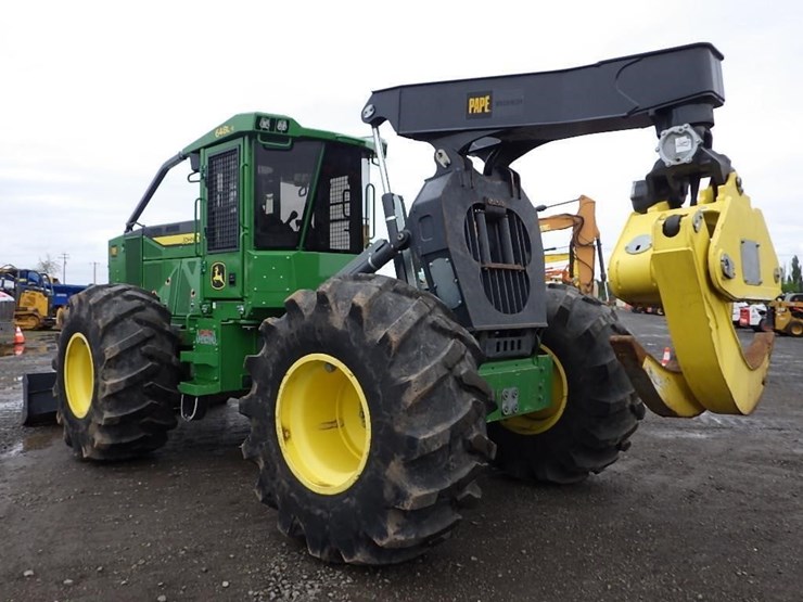 2022-deere-648l-image-7