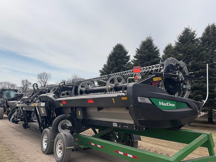 2024-mac-don-fd240-image-6