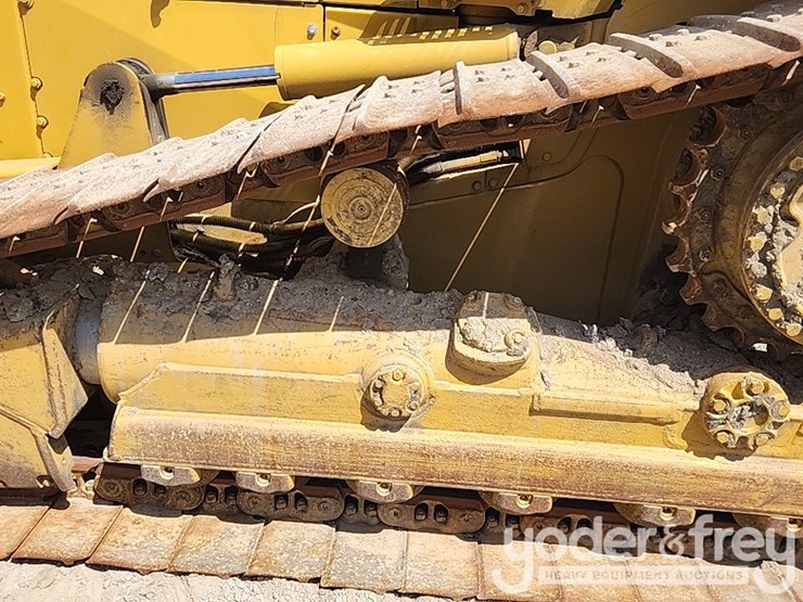 2006-caterpillar-d5n-xl-image-16