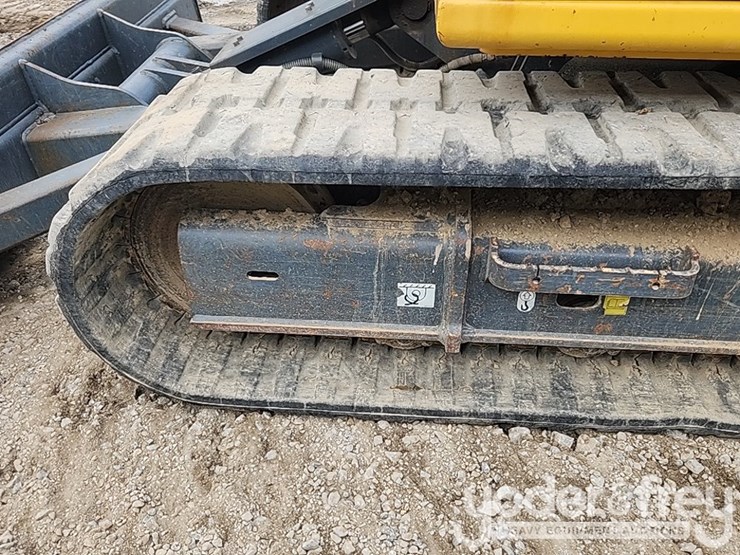 2016-kobelco-sk85cs-3e-image-19