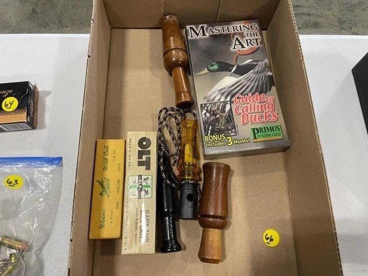 game-calls,-vhs,-leupold-range-finder-image-5