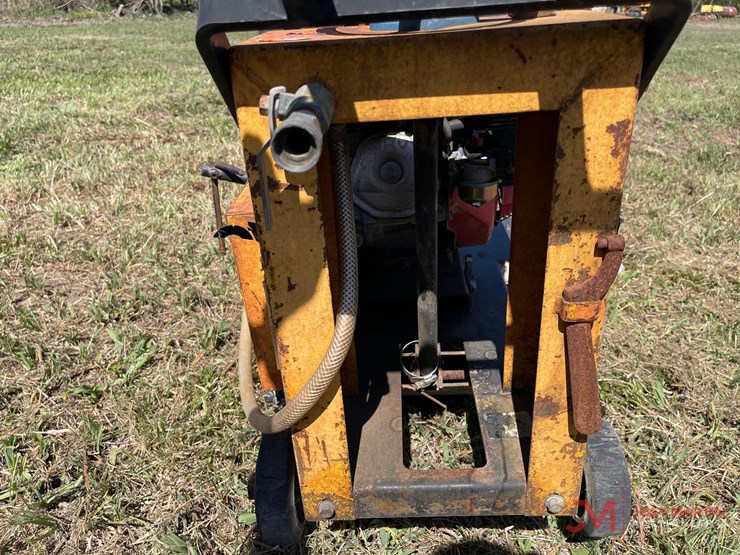 stow-walk-behind-concrete/asphalt-saw-image-7