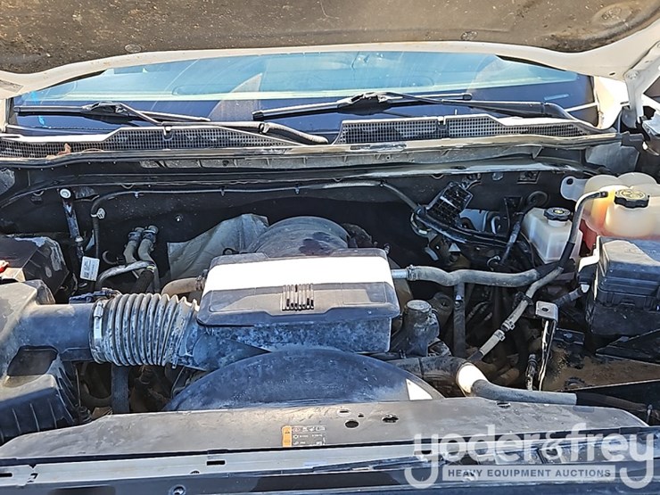 2022-chevrolet-2500hd-image-18