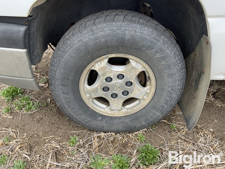 2004-chevrolet-silverado-1500-image-19