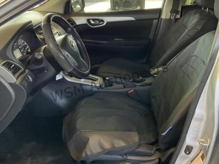 2015-nissan-sentra-sdn-image-20