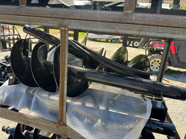 #1139-•-new-quick-attach-heavy-duty-skid-steer-auger-image-3