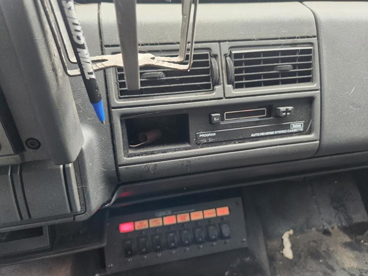 1998-caterpillar-3116-image-58