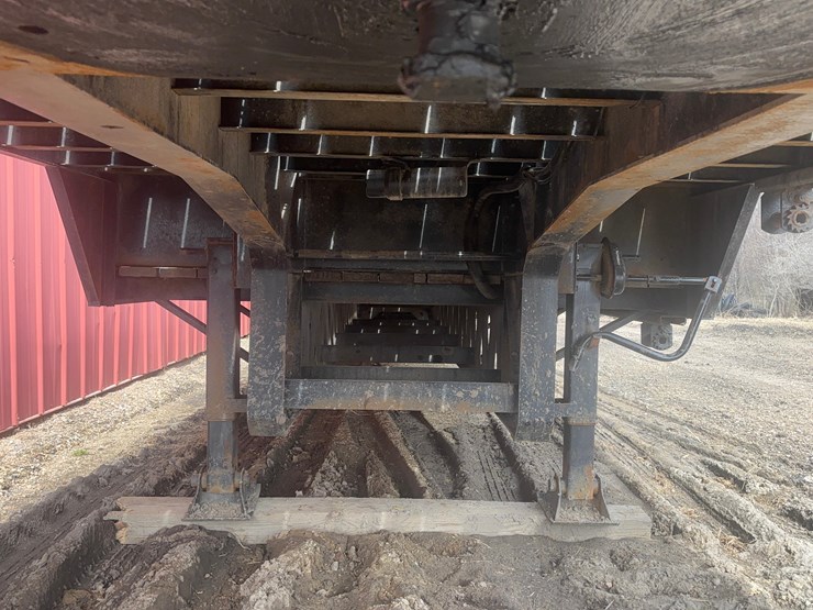 step-deck-trailer-image-11