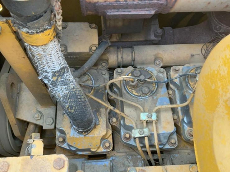 1994-komatsu-d58e-image-18