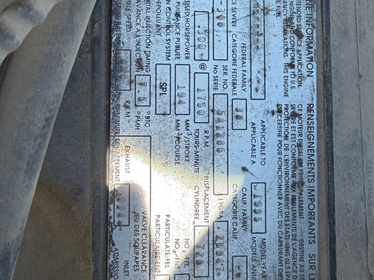 1995-mack-cl713-image-48